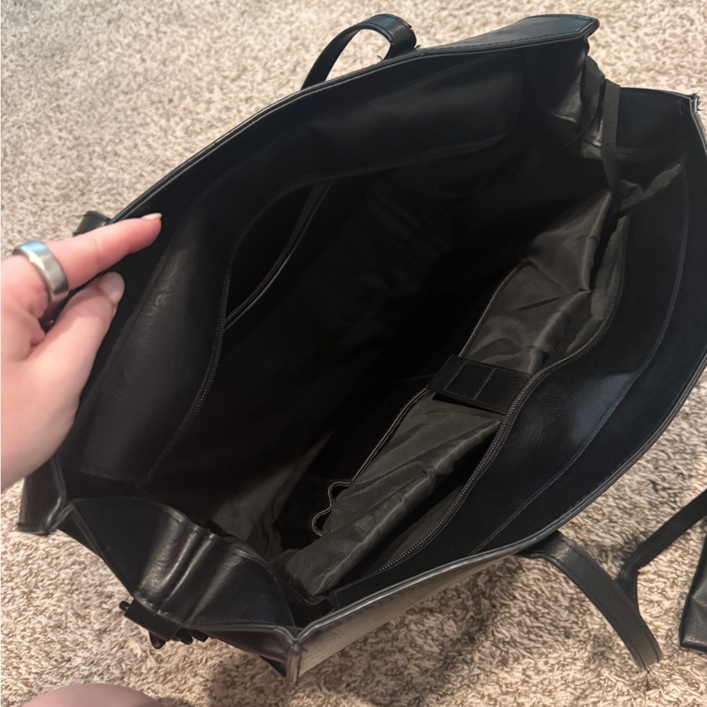 BEIS The Large Work Tote in Black with Matching Pouch - Picture 4 of 5